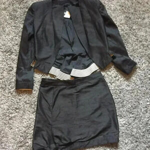 Armani cute dress suit- size 4-6